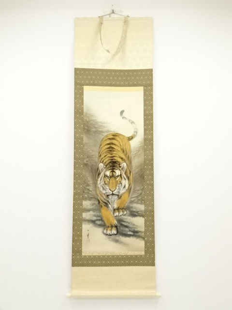 JAPANESE HANGING SCROLL / HAND PAINTED / WILD TIGER